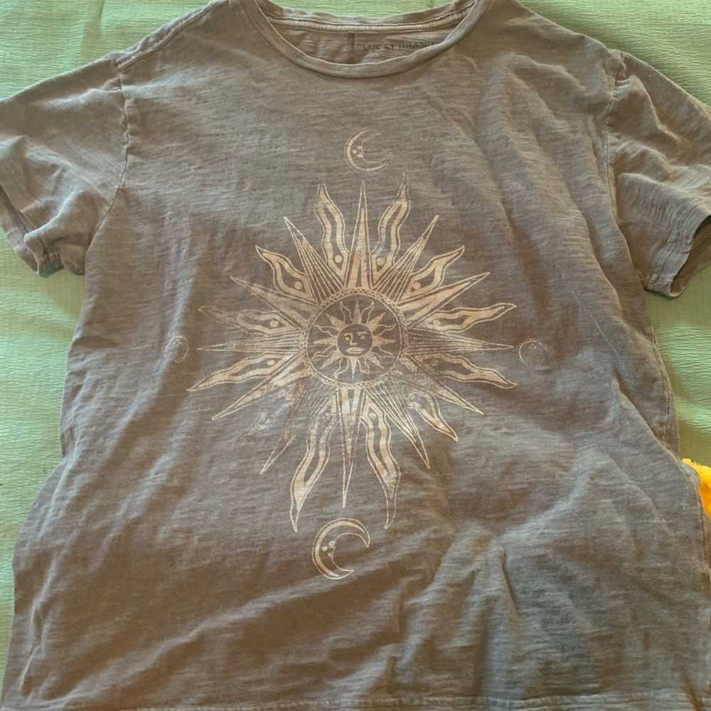 NWOT lucky brand sun tshirt